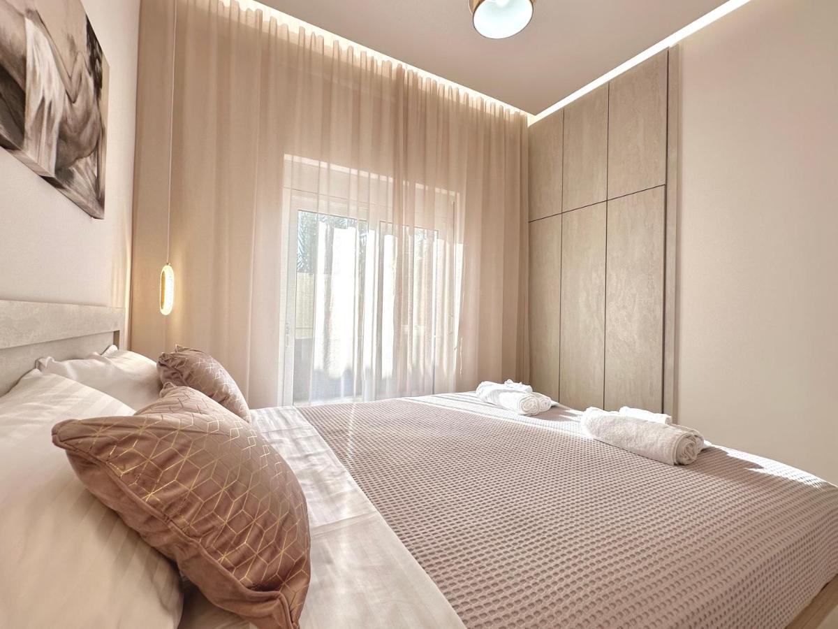 Seaside Deluxe Apartment Ialysós Eksteriør bilde
