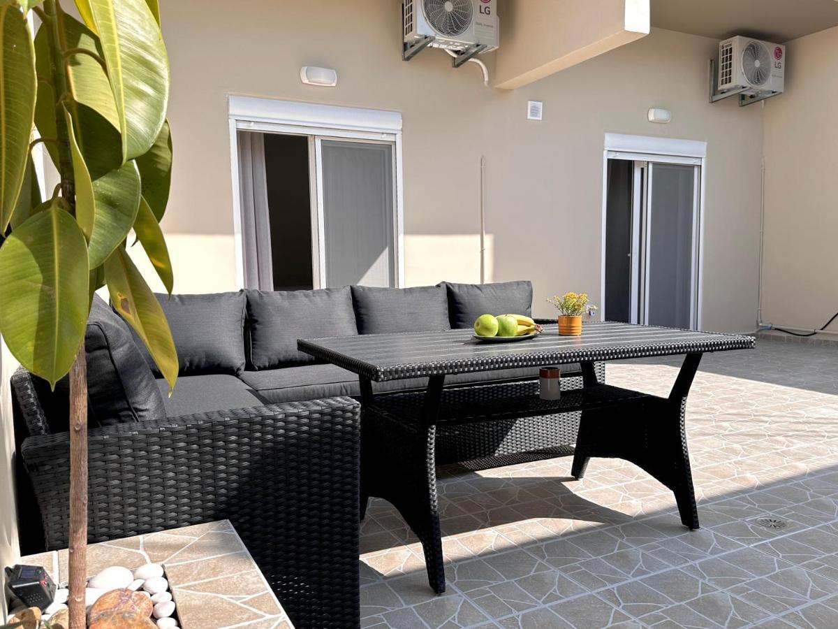 Seaside Deluxe Apartment Ialysós Eksteriør bilde
