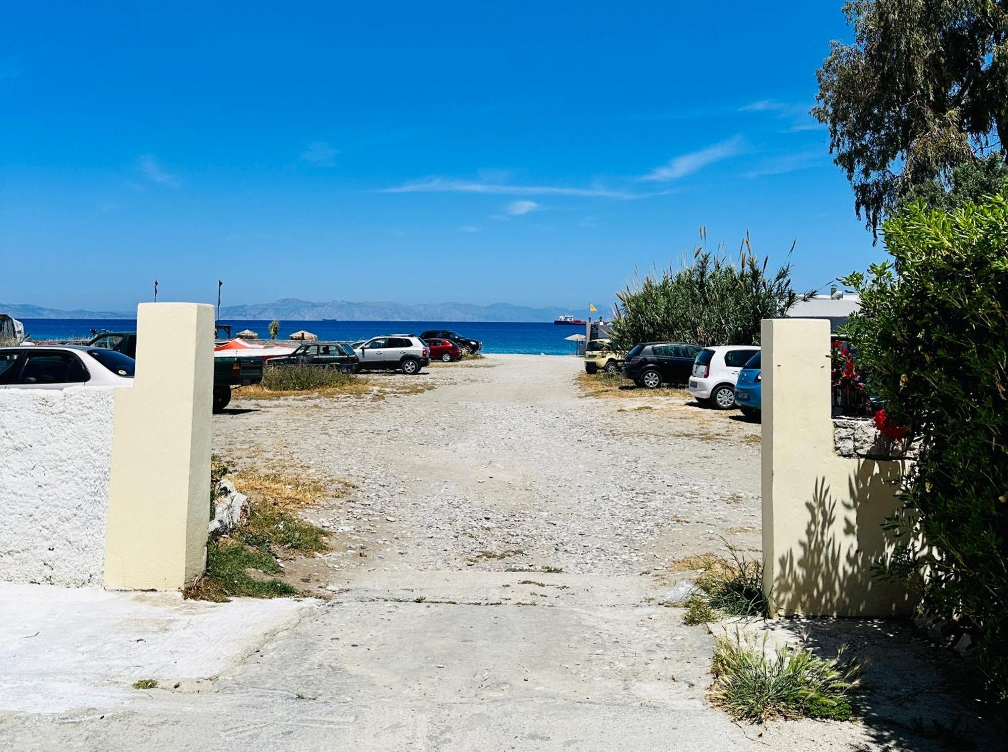 Seaside Deluxe Apartment Ialysós Eksteriør bilde